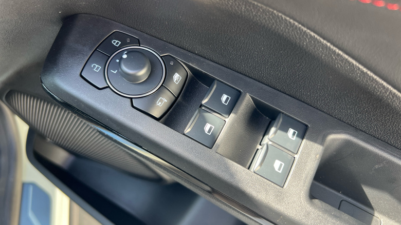 Ford Puma 1.0 EcoBoost Hybrid mHEV ST-Line 5dr Petrol Hatchback